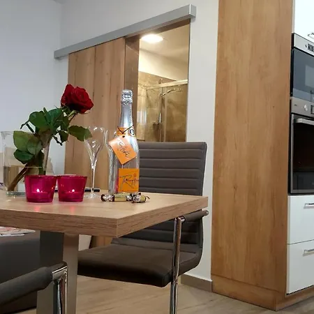 Village Romantic Near Cesky Krumlov (adults Only) Strizov
