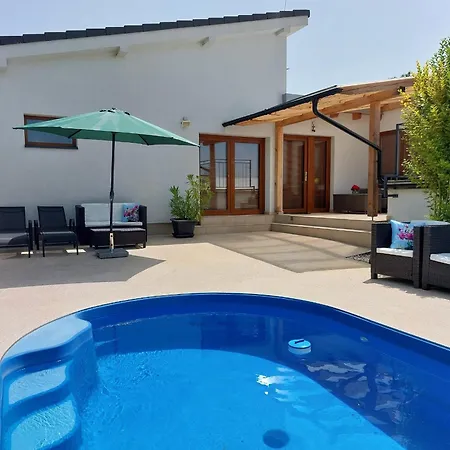 Village Romantic Near Cesky Krumlov (adults Only) Lejlighed Strizov