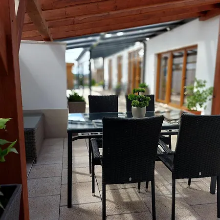Lejlighed Village Romantic By Cesky Krumlov - Adults Only Strizov