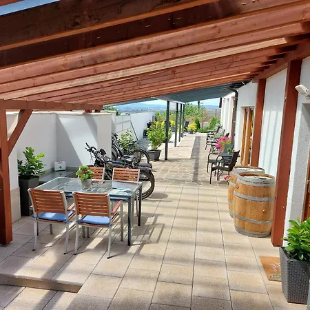 Апартаменты Village Romantic By Cesky Krumlov Adults Only *